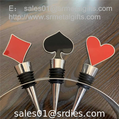 Customized metal wine bottle stopper with enamel poker design supplier