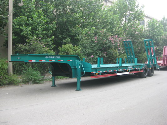 China 35 Tons Semi Low Bed Trailer With Bogie Suspension High Strength Steel supplier