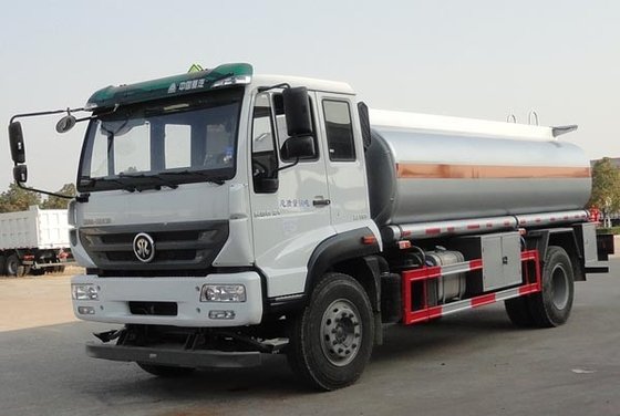 China Sinotruk HOWO 10000 Liters Oil Tank Truck Trailer Cryogenic Oil / Fuel Tank Truck supplier