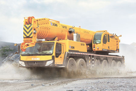 Large Mobile Truck Loading Crane 100t For Construction Industry Spacious Cab supplier