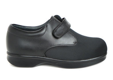 China Men's Therapeutic Genuine Leather Wide Diabetic Shoes Comfort Footwear supplier